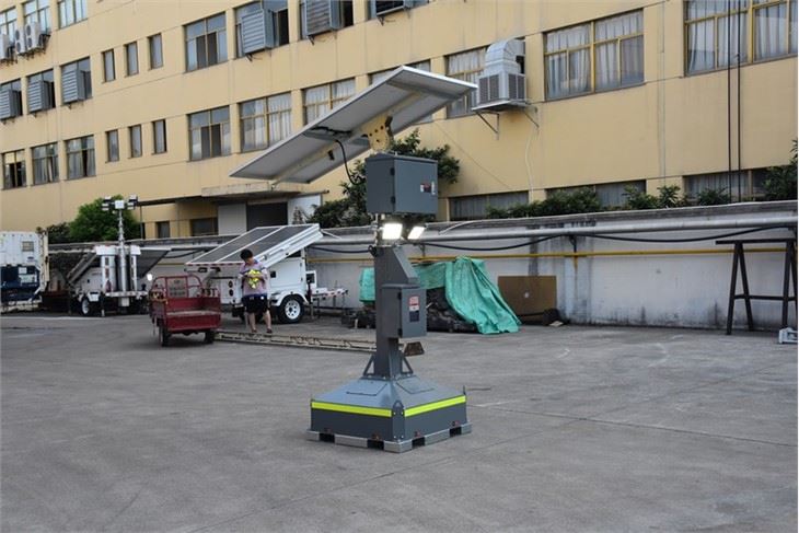 solar street light