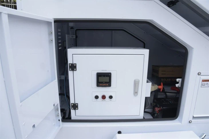 4 Cameras Mobile Solar CCTV Surveillance Trailer